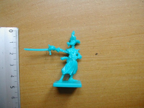 Deckhand gatorman miniature - deckhand, /miniature/